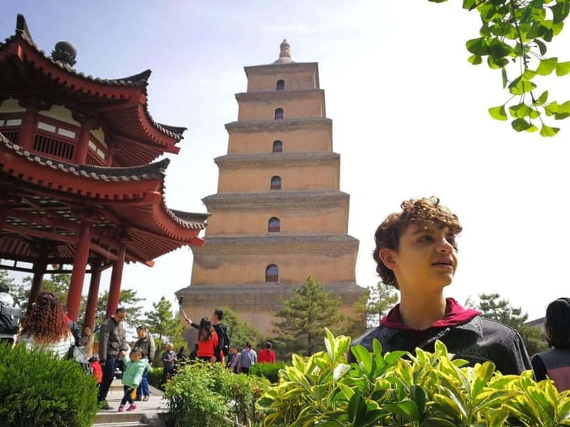 Xi'an: In-Depth City Tour with Choice of Duration - Temples, markets, and local city life