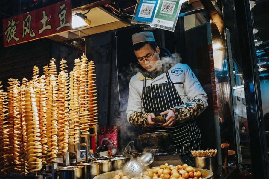 Xi'an Muslim Quarter Night Market Foodie Walking Tour - What you eat, from roujiamo to soup dumplings