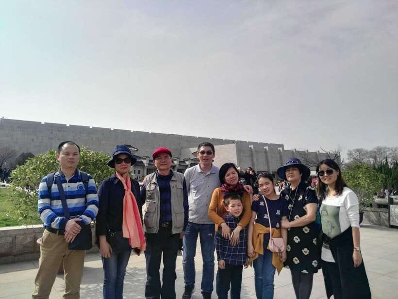 Xi'an: Terracotta Army and Top City Sights Tour with Options - What the private guide adds