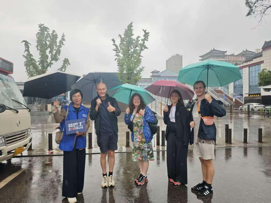 Xi'an: Terracotta Army Day Trip, Departs 8/9am Bus w/ Ticket - Who should choose this tour