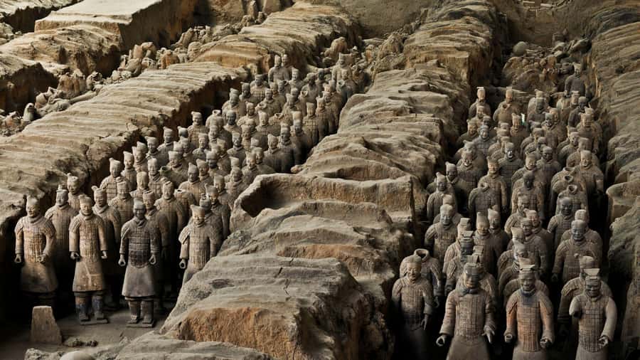 Xian: Bus Tour of Terracotta Warriors With Guide & Lunch - Why the Terracotta Warriors deserve two focused hours