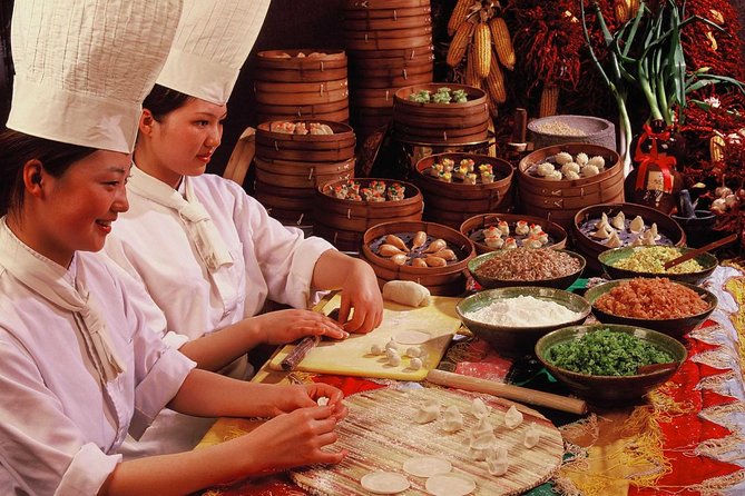 Xian Tang Dynasty Show -Optional Dumpling Dinner or Royal Banquet - Following the English Narration