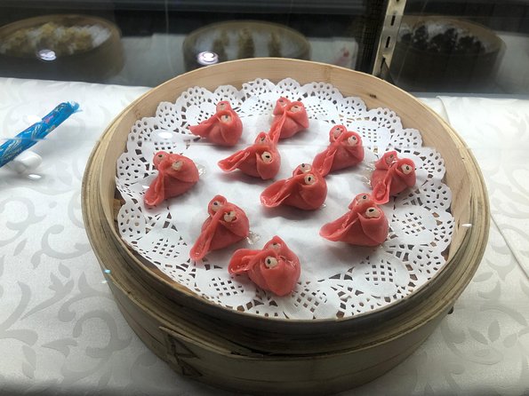 Xian Tang Dynasty Show -Optional Dumpling Dinner or Royal Banquet - Who Will Get the Most From This Evening