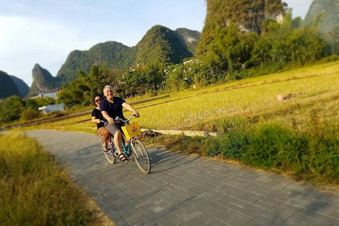 Xingping Xianggong Hill and Yangshuo Countryside Classic Day Tour - Xianggong Hill and the Li River from above