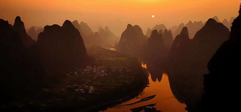 Yangshuo/Guilin: Full- or Half-Day Xianggong Hill Sunrise - Reaching the Xianggong Hill viewpoint