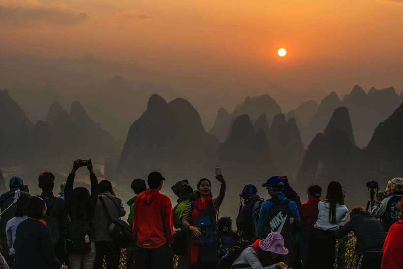 Yangshuo/Guilin: Full- or Half-Day Xianggong Hill Sunrise - Choosing the best season and preparing well