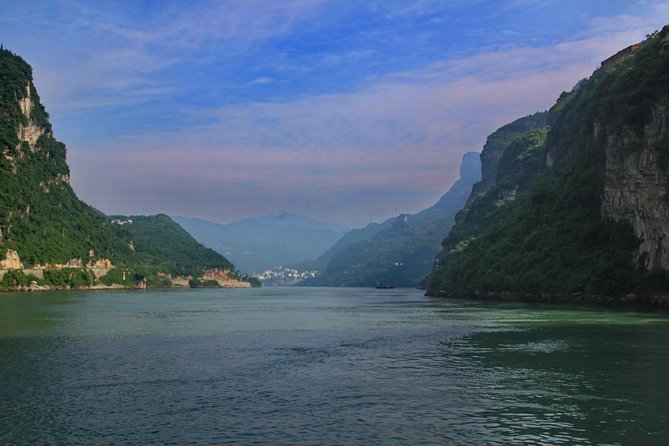 Yangtze River Cruise from Yichang to Chongqing Upstream in 5 Days 4 Nights - Day 5: arrival at Chongqing Chaotianmen