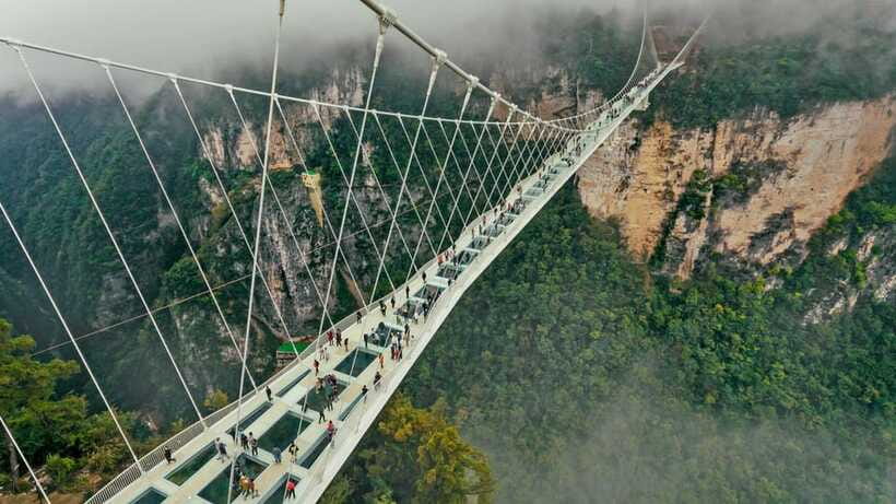 Zhangjiajie: 2-Day Highlights Tour w/Glass Bridge &Cable car - Tianmen Cave and the 999 steps