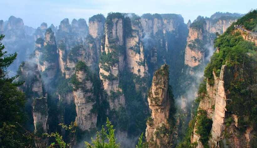 Zhangjiajie: Highlights Tour with Glass Bridge & Cable Car - Descending Tianzi Mountain by cable car
