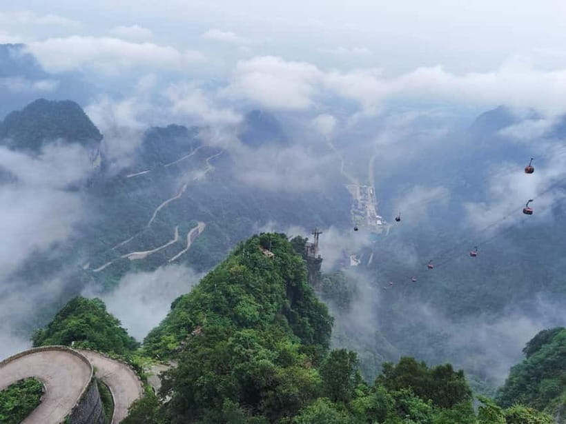 Zhangjiajie: National Forest Park 1-Day VIP Private Tour - Hotel pickup gets the long day moving