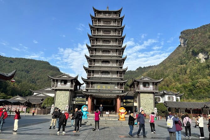 Zhangjiajie National Forest Park Admission Ticket - Choosing the popular East Gate Line B route