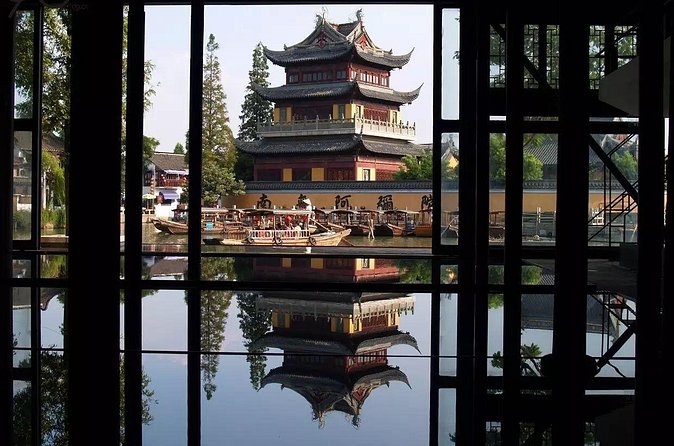 Zhujiajiao Private Day Tour and Shanghai Acrobatic Show - Who Will Enjoy This Full-Day Combination?