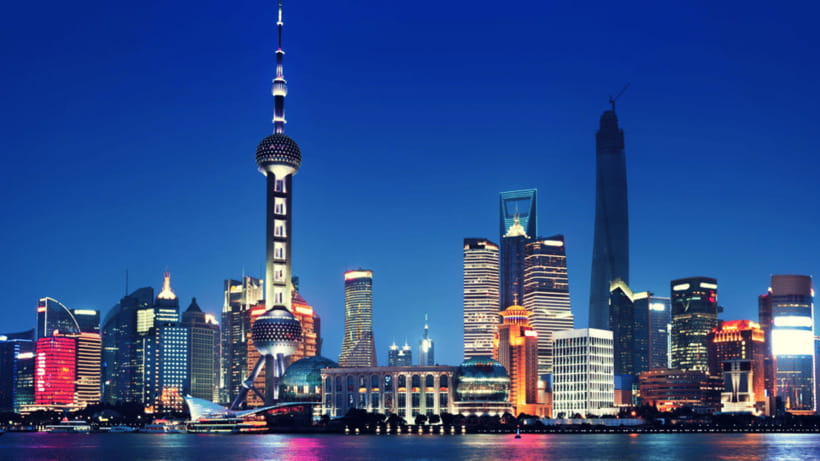 Zhujiajiao & Shanghai:Private Day Tour Water Town to Skyline - Yu Garden in a 40-minute visit
