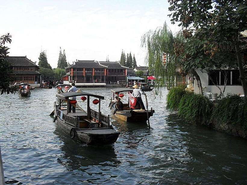 Zhujiajiao Water Town Private Tour with Night River Cruise - Fang Sheng Bridge and the canal views