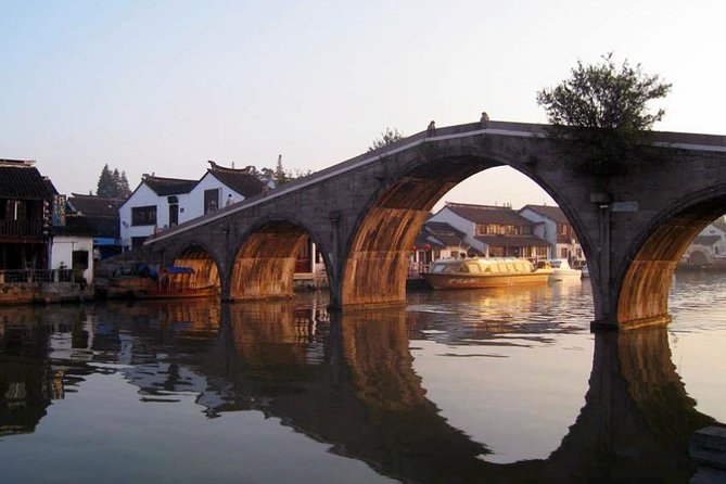 Zhujiajiao Water Village Half Day Tour - Walking Zhujiajiao’s old lanes and five-arch bridge